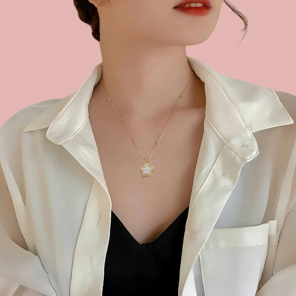 Twinki Star Necklace