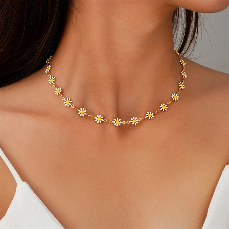 Daisy Flower Necklace