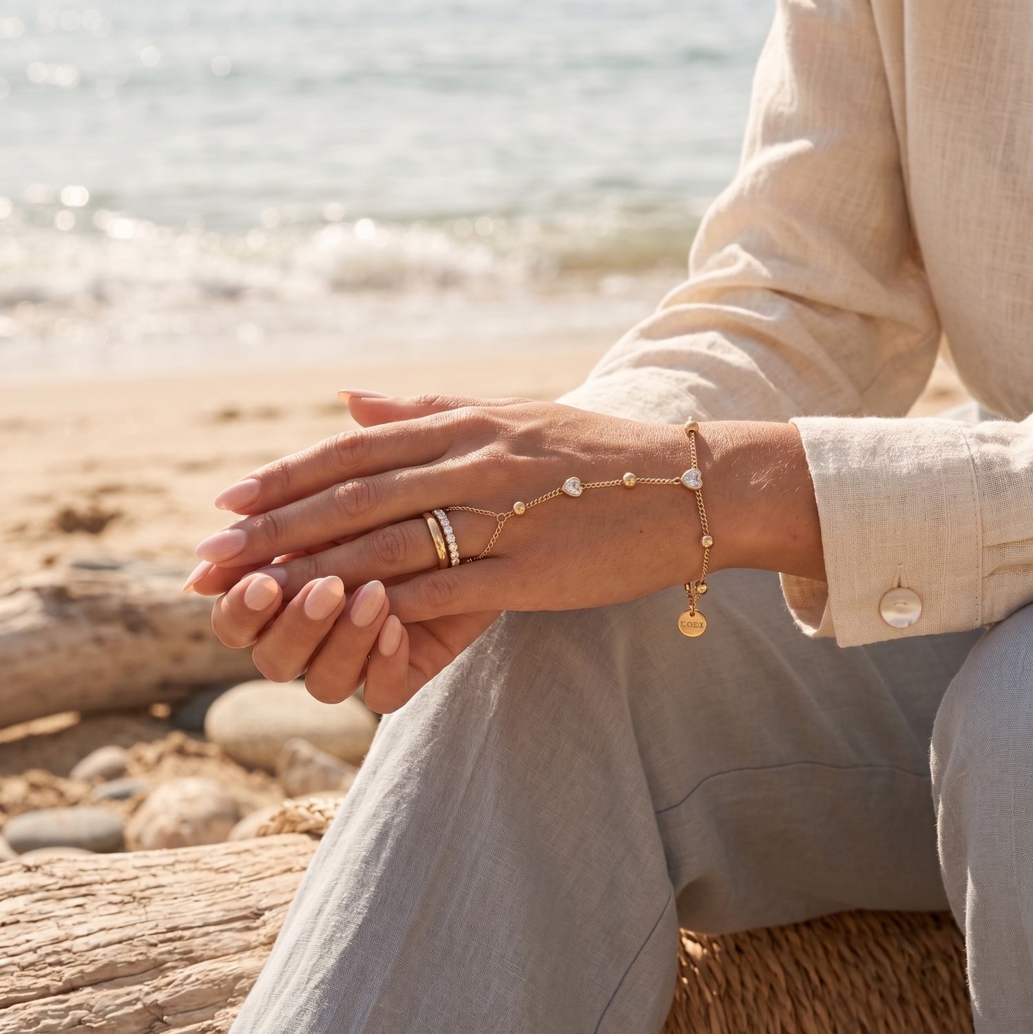 Lumi Hand Chain