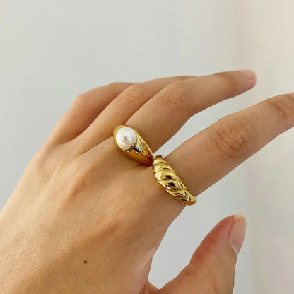 Croissant Ring